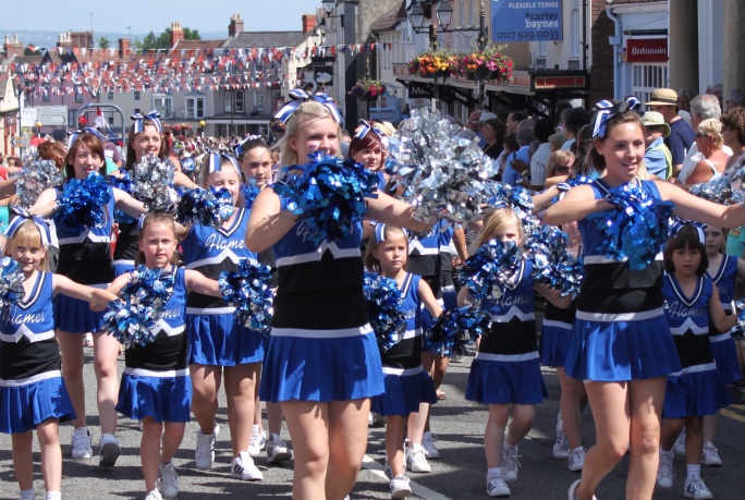 Thornbury Carnival 2010 parade